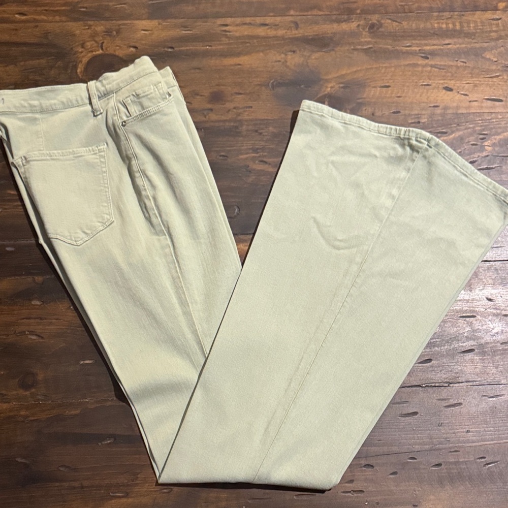 Fashion Nova Santorini Super Stretch Flare Jeans (TALL)